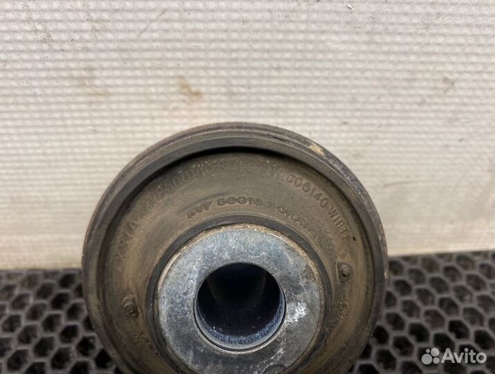 Подушка кузова Land Rover Discovery L319 406PN 4.0