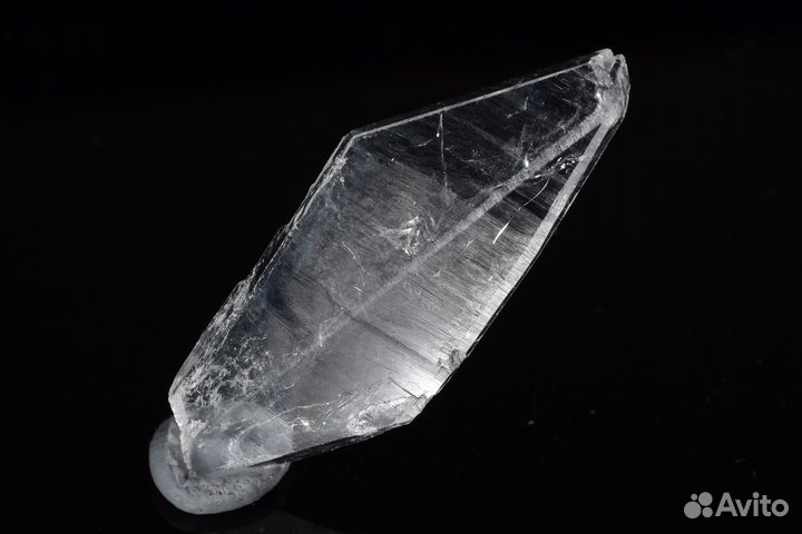 Уплощённый кристалл. Фаден-кварц. Лот №1154