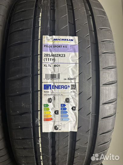 Michelin Pilot Sport 4 S 285/40 R23