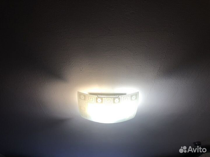 Светильник потолочный