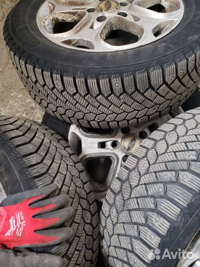 R16 Continental ComTracWinterViking 1 215/60, PCD 5x108 DIA 63.3