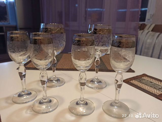 Рюмки,на ножке, фужеры