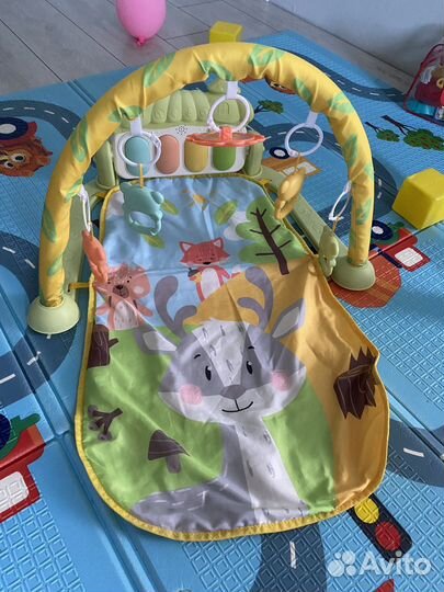 Развивающий коврик с пианино