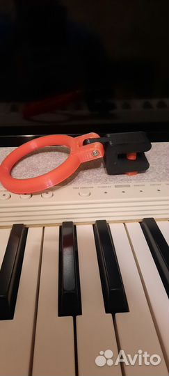 Держатель сурдины