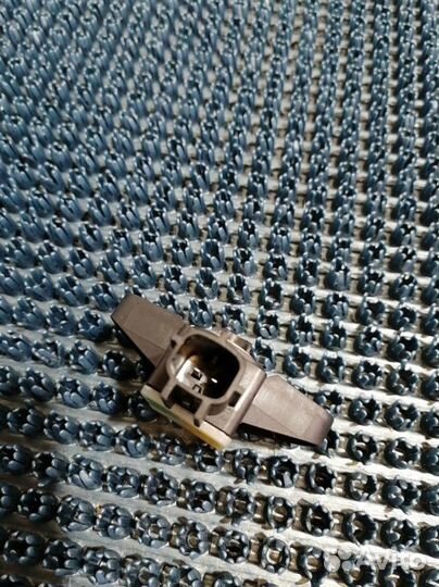 Датчик подушки безопасности Volkswagen Passat