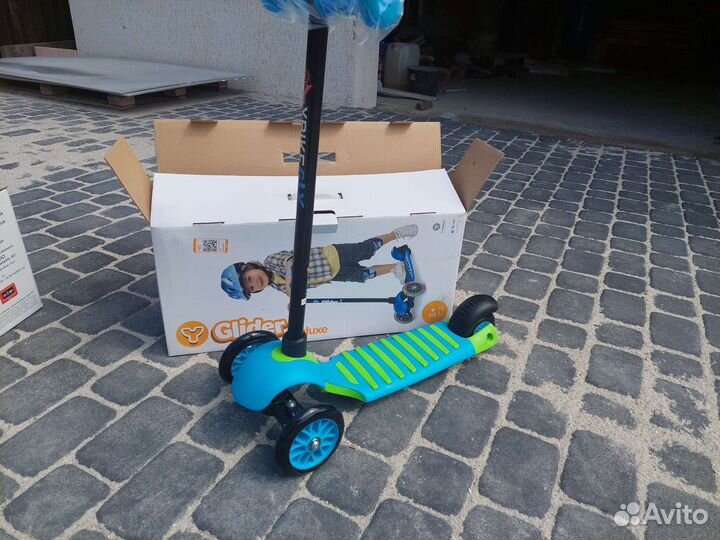 Самокат детский трехколесный новый
