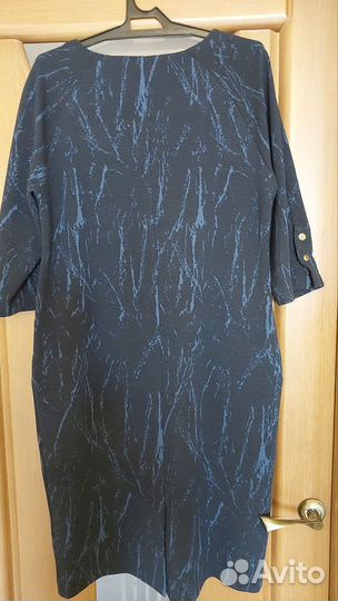Трикотажное платье 48 размера сзади шлица