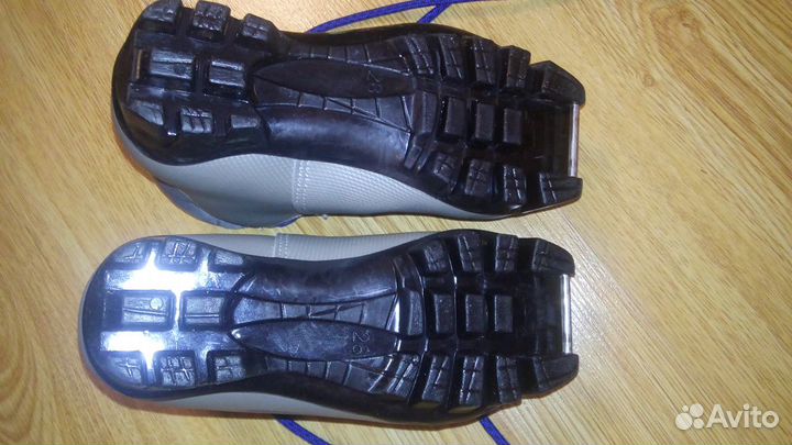 Ботинки лыжные 28, 31 размеры