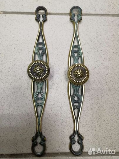 Старинные дверные ручки с накладками