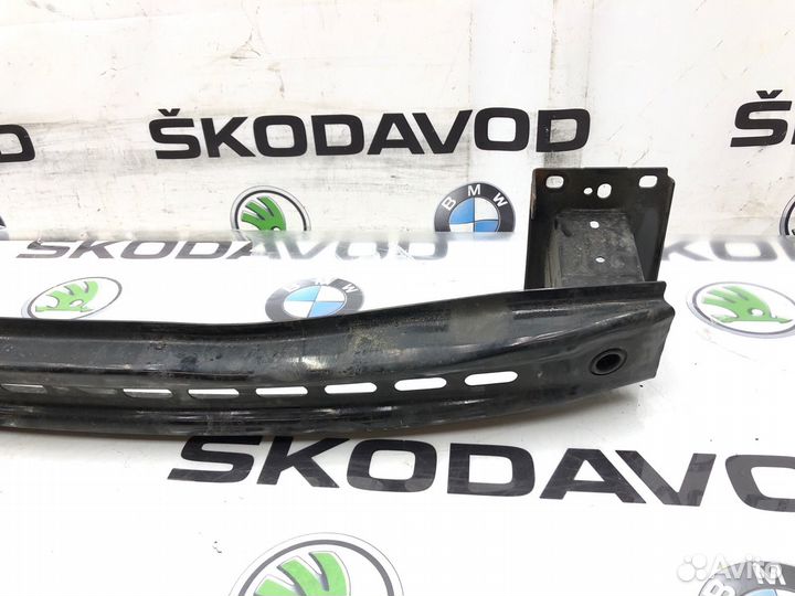 Усилитель бампера передний Skoda Octavia A7 (5E)