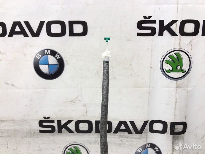 Замок двери задний правый Skoda Octavia A7 (5E)