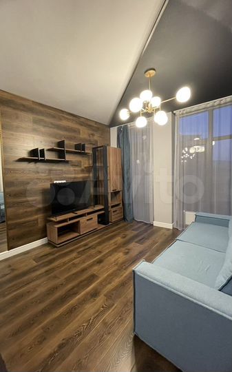 2-к. квартира, 70 м², 12/15 эт.
