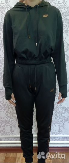 Спортивный костюм женский
