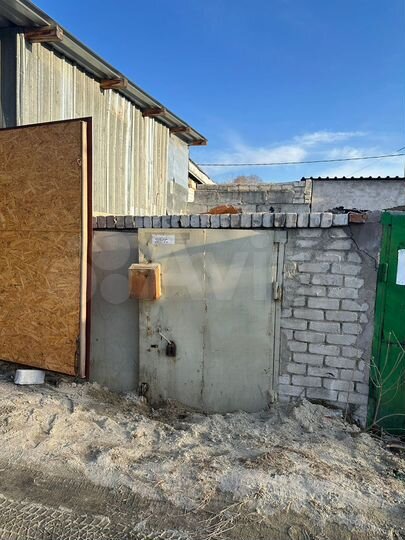 Гараж, > 30 м²