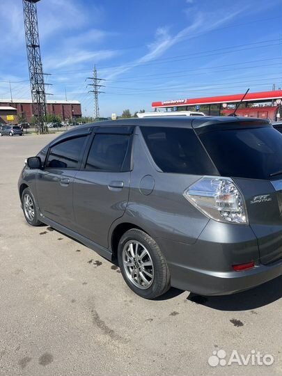 Honda Fit Shuttle 1.3 CVT, 2011, 106 000 км