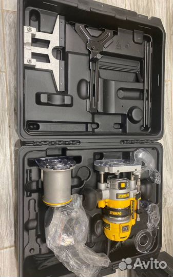 Фрезер dewalt d26204k qs