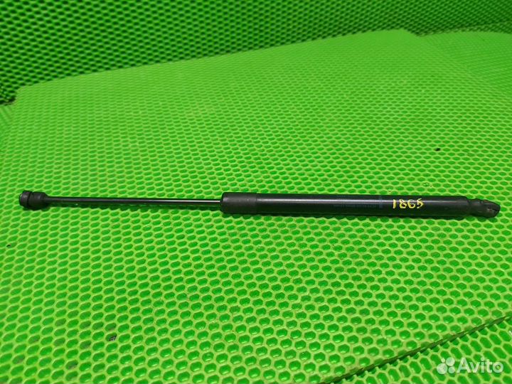 Амортизатор крышки багажника Audi Q7 S Line 4LB