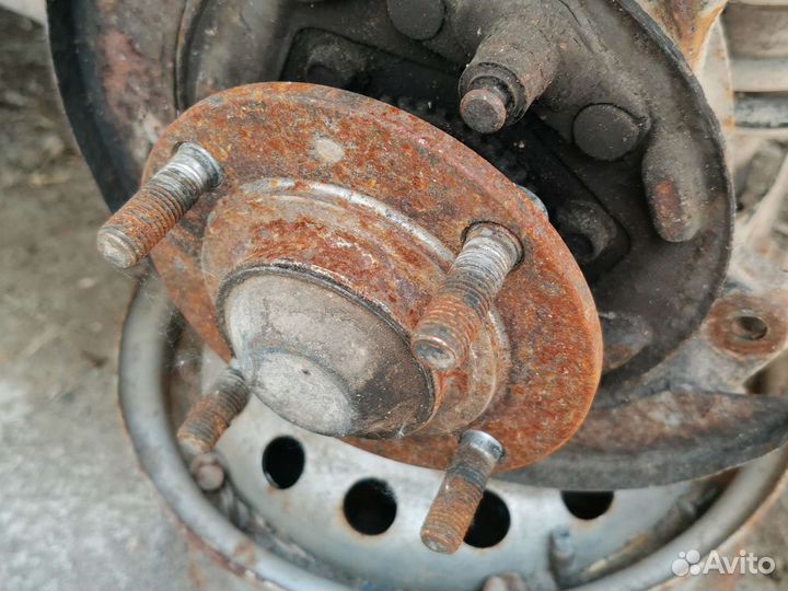 Ступица задняя Mitsubishi Lancer 9