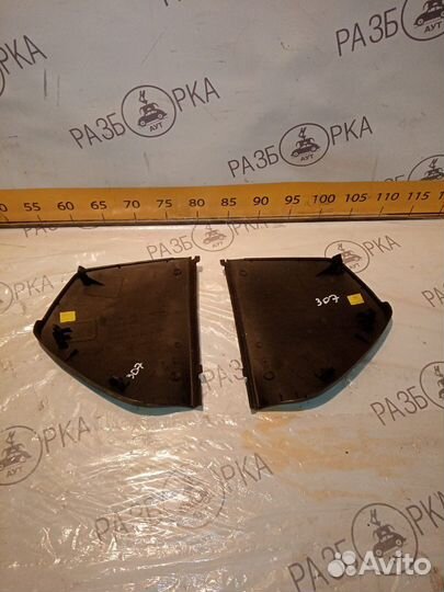 Накладка декоративная на торпедо Peugeot 307