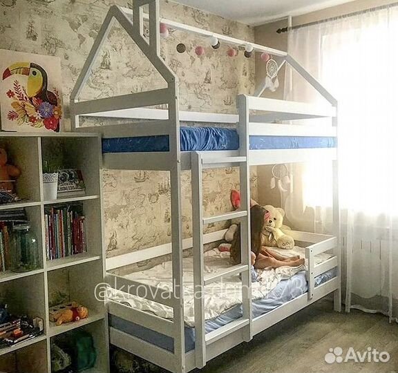 Двухъярусная кровать с Домиком
