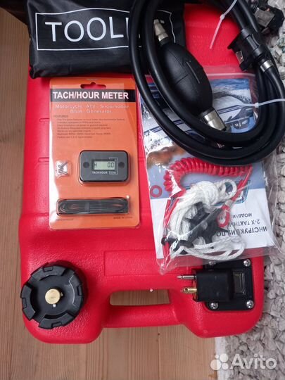 Лодка с мотором