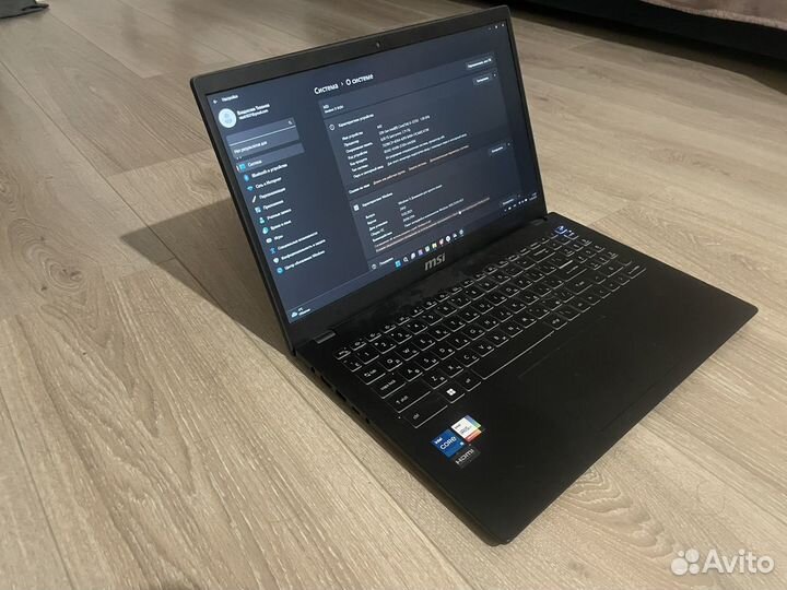 Ноутбук msi modern 15 b12m