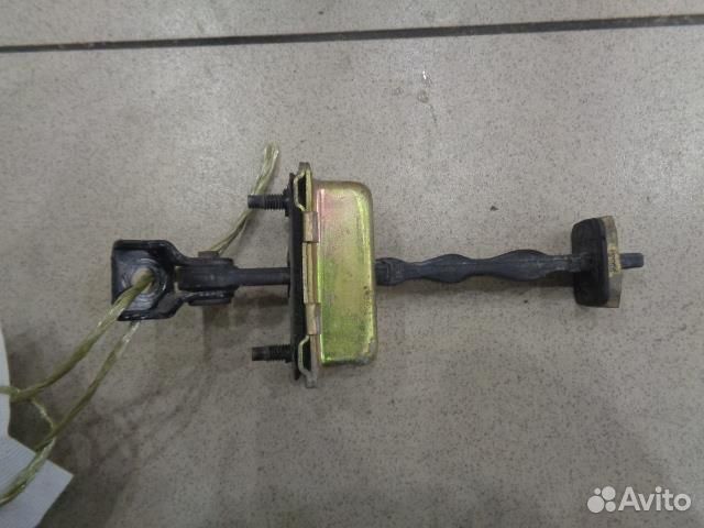 Ограничитель двери передней Cadillac SRX 2003-2009