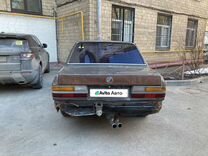 BMW 5 серия 2.8 MT, 1983, битый, 300 000 км, с пробегом, цена 110 000 руб.