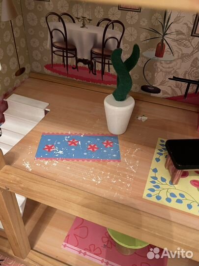 Домик кукольный