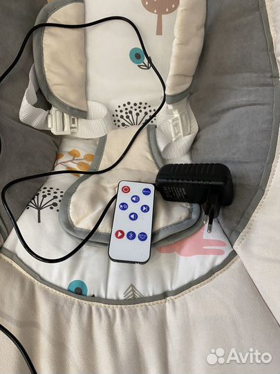 Электрокачели для новорожденных Pituso Villena