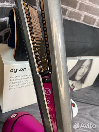 Выпрямитель для волос Dyson Corrale