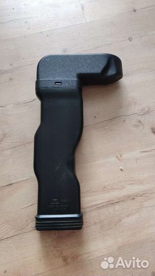 Воздуховод hyundai solaris Новый. Мухобойка б/у