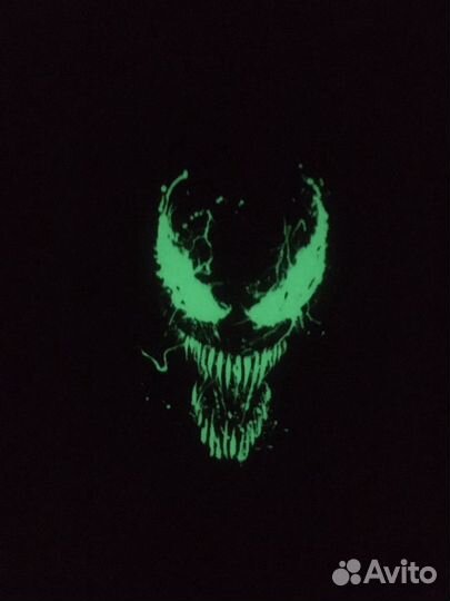 Чехлы на iPhone XR