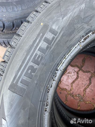 Pirelli Ice Zero FR SUV 225/65 R17 106T