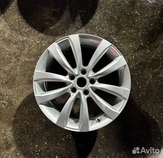 Литые диски R18 5x114.3 д1374