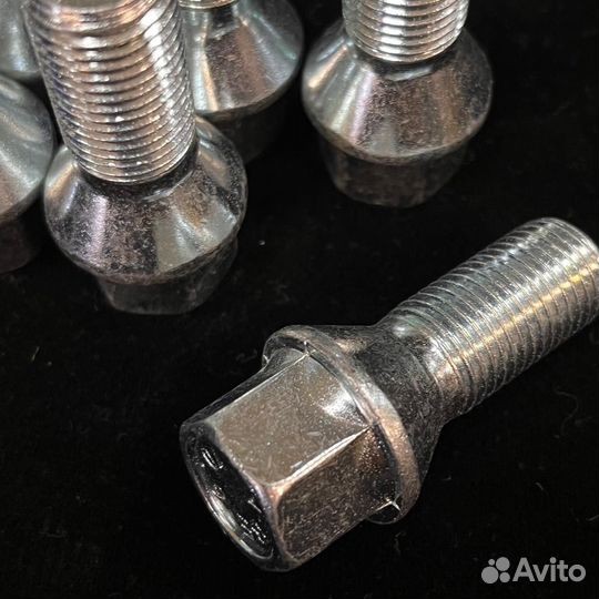 Болты колесные BMW 14*1,25 резьба 28мм 20шт