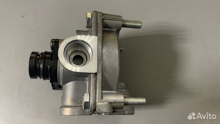 Клапан ускорительный Volvo