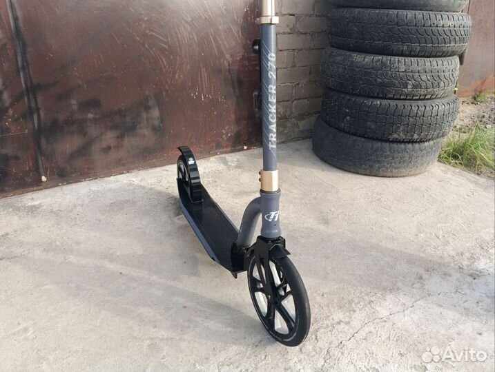 Самокат tech team tracker270mm