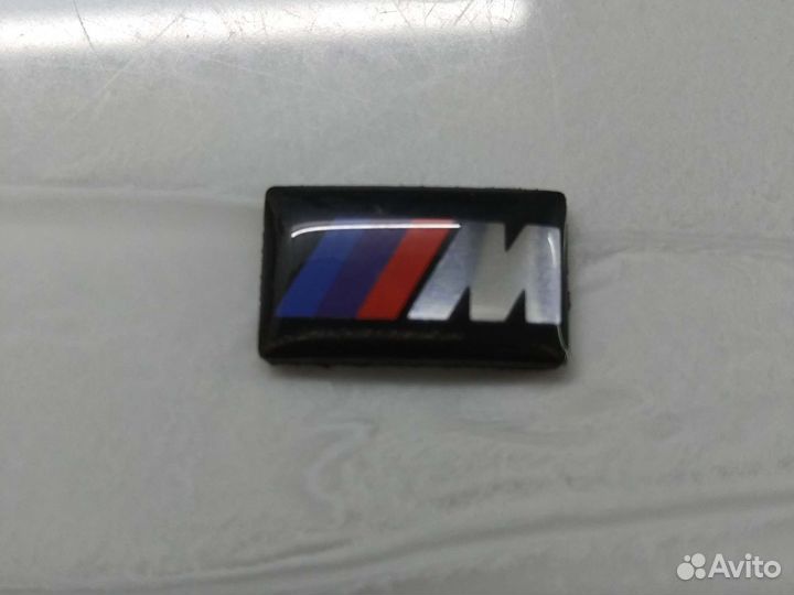 Наклейки на авто или диски BMW M