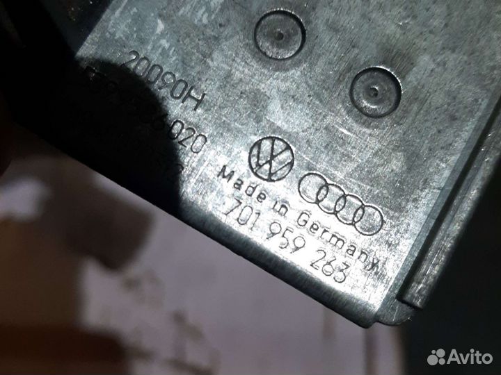 Резистор отопителя Фольксваген Т4 T4