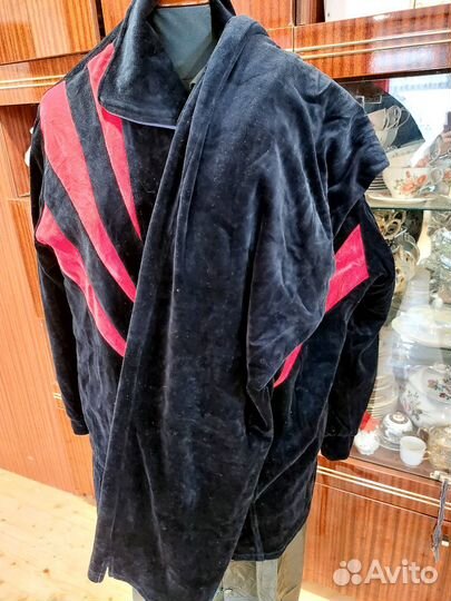 Спортивный велюровый костюм женский