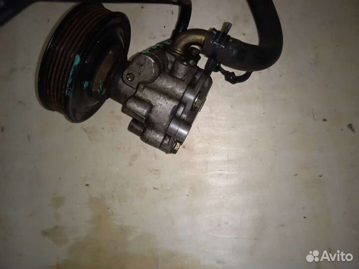 Насос гур Skoda Octavia 1.6-1.4