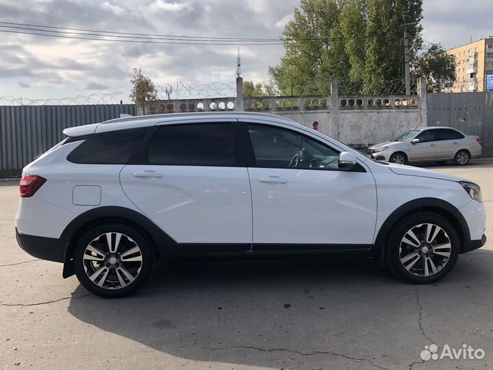 LADA Vesta Cross 1.8 AMT, 2018, 64 291 км