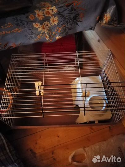 Клетка, поилки, кормушка игрушка, и др