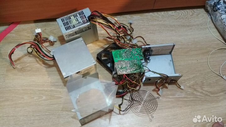 AMD Radeon 9600 128MB DDR 128bit D-Sub+DVI+TV Out