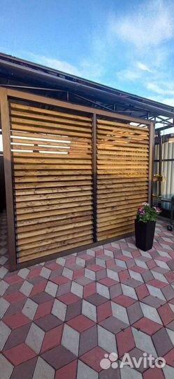 Жалюзи для балкона деревянные