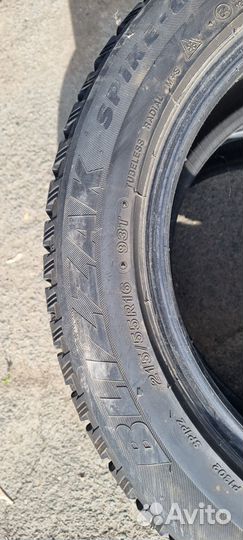 Bridgestone Blizzak Spike-01 215/55 R16