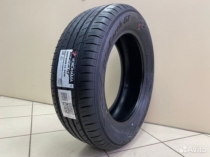 Yokohama BluEarth AE51 205/60 R16 96W