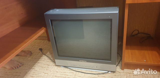 Телевизор 54см Hitachi плоский экран пульт Ду