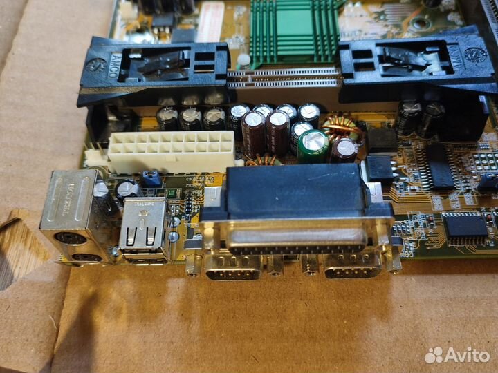 Ретро материнская Asus p2b